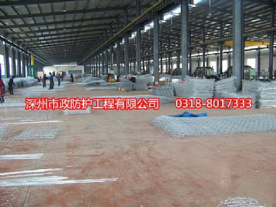 雷諾護(hù)墊在施工現(xiàn)場(chǎng)的結(jié)構(gòu)